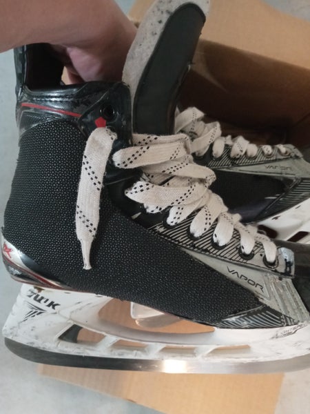 Used Senior Bauer Vapor 1X 2.0 Hockey Skates Regular Width Pro Stock 9.5
