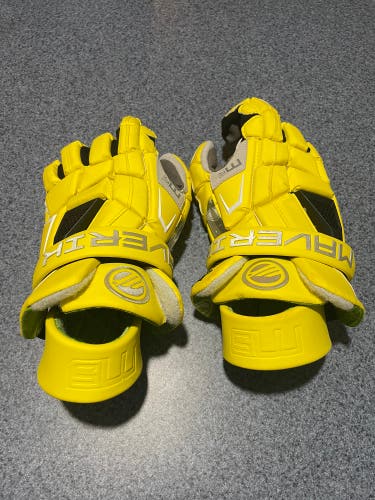 Yellow Maverick M5 Brockport Gloves