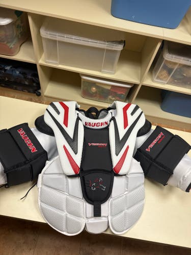 New  Vaughn Vision 9200 Goalie Chest Protector