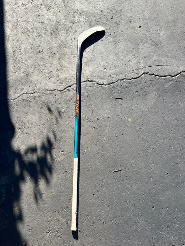 Bauer Nexus Sync hockey stick (77 flex, P92M, Left, grip)