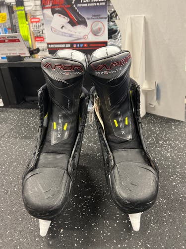 Used Senior Bauer Vapor Hyperlite Hockey Skates Regular Width 9