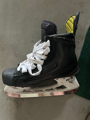 Used Senior Bauer Regular Width  Pro Stock 8.5 Supreme MX3 Hockey Skates