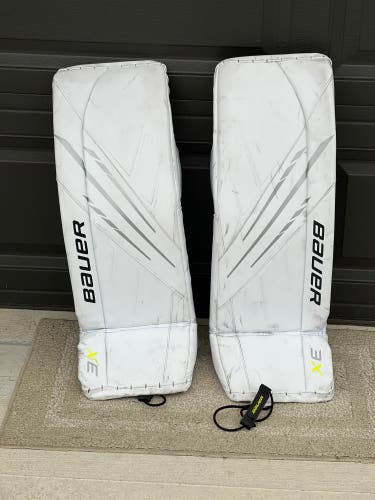 Used Bauer Vapor 3X Goalie Leg Pads