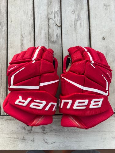 Used Bauer 13"  Vapor 3X Pro Gloves