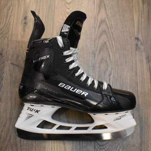 Bauer Supreme Matrix hockey skates - Size 8