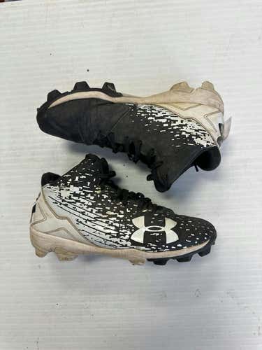 Used Under Armour Authentic Collection Junior 04.5 Baseball And Softball Cleats