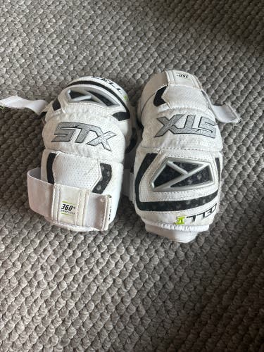 Used Youth STX Cell V Arm Pads