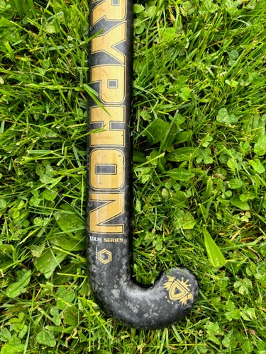 Used Gryphon Field Hockey Stick 27.5"