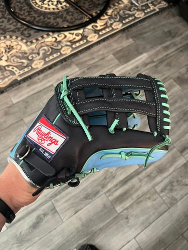 Rawlings Heart of the Hide OF Glove