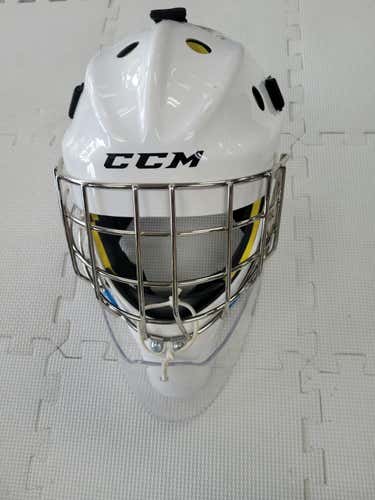 Used Ccm Axis 1.5 7-71 2 One Size Goalie Helmets And Masks
