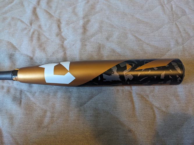 Used 2022 DeMarini Zoa USSSA Certified Bat (-5) Composite 28 oz 33"