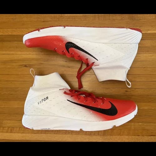 Size 13.5 Nike Vapor Untouchable Speed Turf 2 Football Shoe Red White AO8744-107
