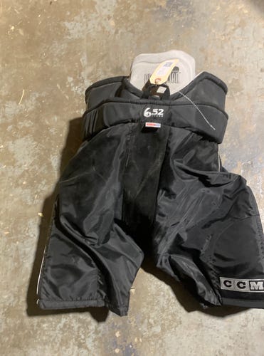 Black Used Senior XXL CCM 652 Hockey Pants