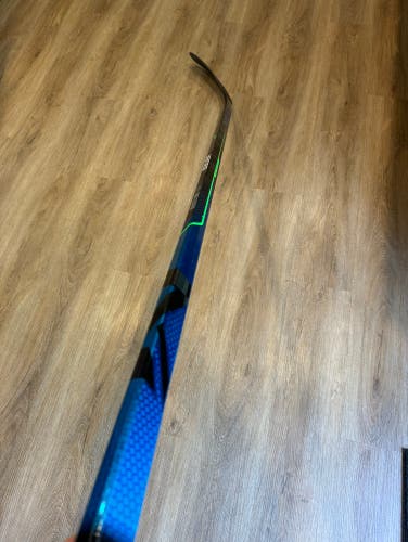 Bauer Nexus Geo stick