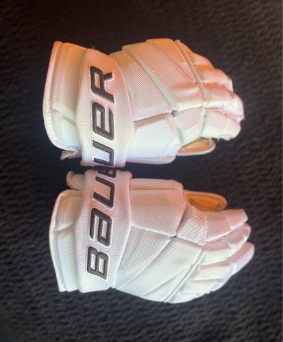 Used  Bauer 14"  Vapor Pro Team Gloves