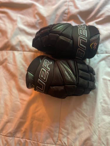 Used  Bauer 12"  Vapor 2X Pro Gloves