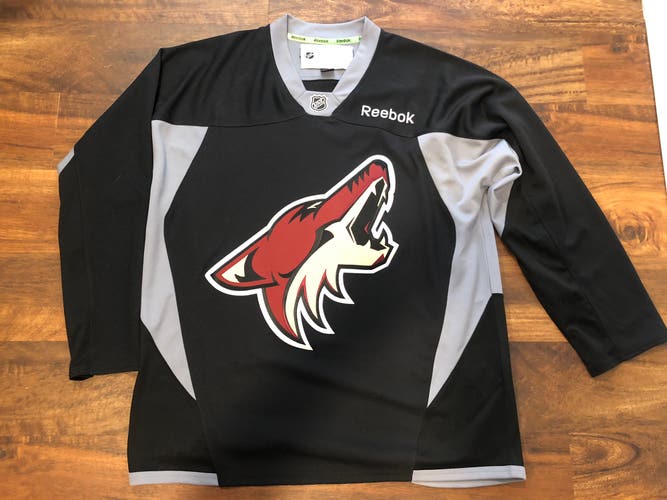 Like New Arizona Coyotes Replica Practice Jersey