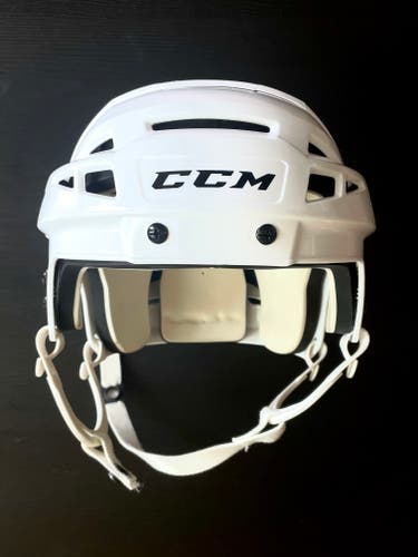 CCM Vector V08 Helmet Pro Stock | Small