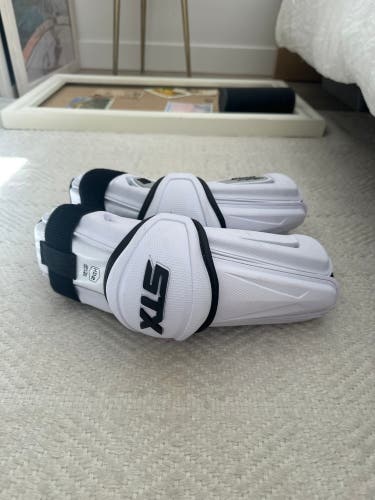 New Stallion 900 elbow pads