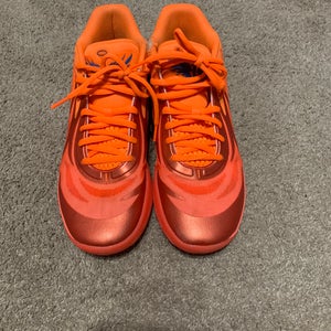 MB 02 basketball shoes