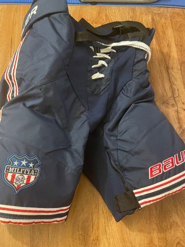 New East coast militia Bauer hockey pants adult S
