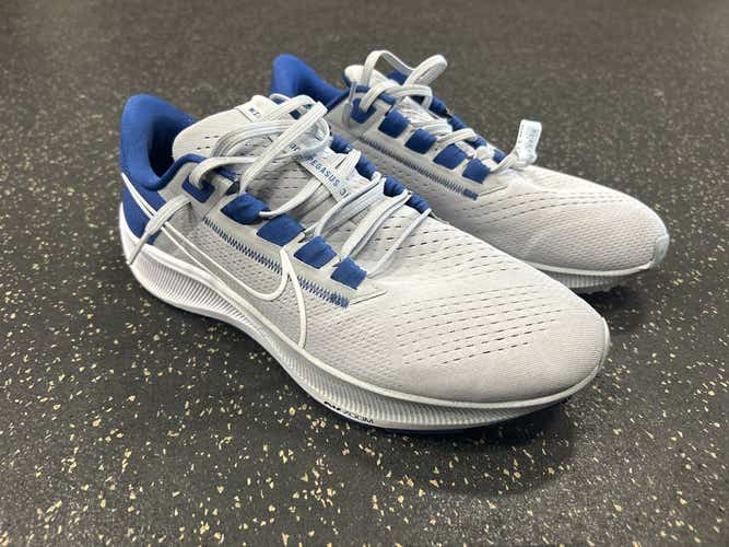Used Nike Colts Senior 13 Running Shoes