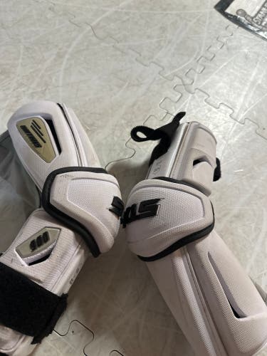 Used Adult STX Stallion 900 Arm Pads