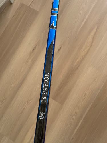 Bauer Vapor Hyperlite 2 - Pro Stock Kane Curve