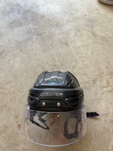 Used Medium Bauer  Re-Akt 95 Helmet