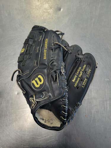 Used Wilson Larkin 12" Fielders Gloves