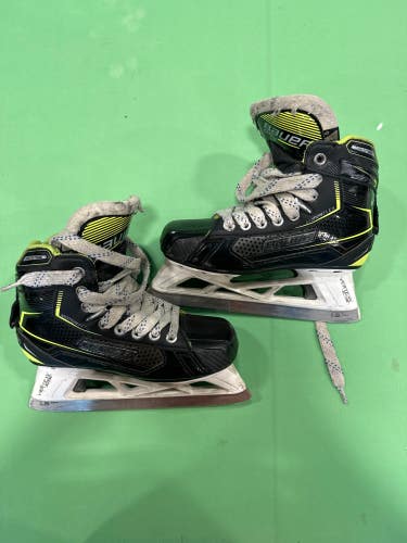 Used Junior Bauer GSX Hockey Goalie Skates (Regular) - Size: 3