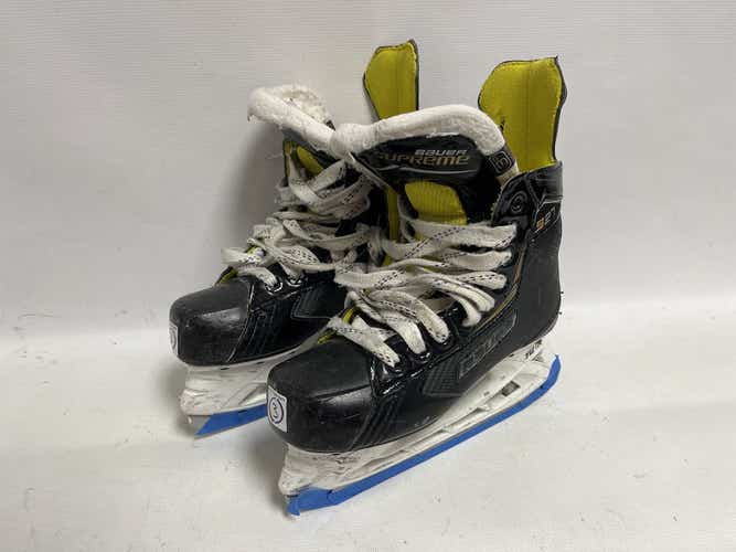 Used Bauer Supreme S27 Junior 03 D - R Regular Ice Hockey Skates