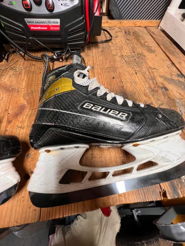 Used Bauer Regular Width 7.5 Supreme UltraSonic Hockey Skates