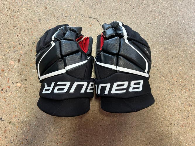 Used Junior Bauer Vapor 3X Gloves 12"