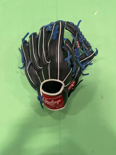 Black Used Kid Pitch (9YO-13YO) Rawlings Select Pro Lite Right Hand Throw Outfield Baseball Glove 11