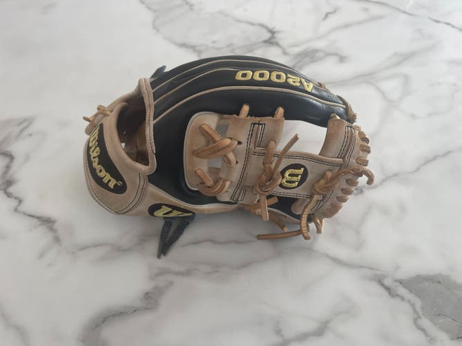 Wilson A2000 11.5"