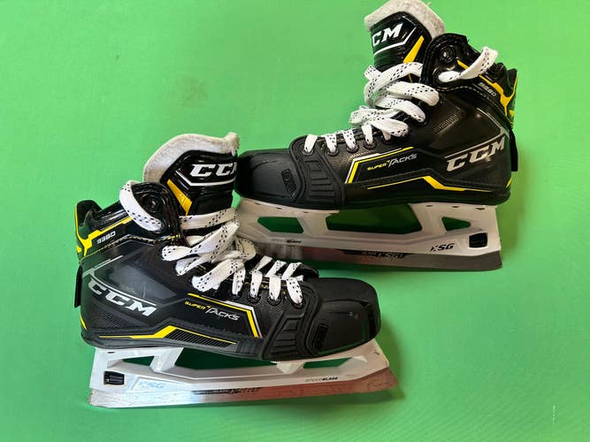 Used Senior CCM Super Tacks 9380 Hockey Goalie Skates Regular Width 7.5