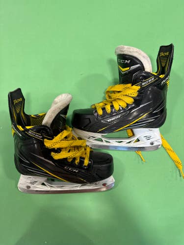Used Junior CCM Tacks 6092 Hockey Skates (Regular) - Size: 3.5