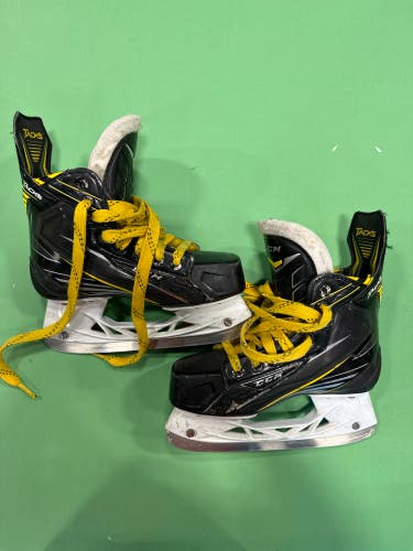 Used Junior CCM Tacks 6092 Hockey Skates Regular Width Size 3.5