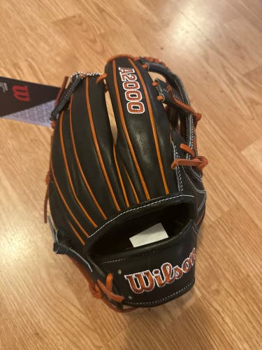 New 2023 Infield 11.5" A2000 1716 Baseball Glove- Make an Offer! Free shipping!