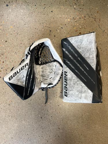 Used Intermediate Bauer Vapor 3X Goalie Glove & Blocker Regular