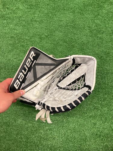 White Used Junior Bauer Supreme S150 Regular Goalie Glove