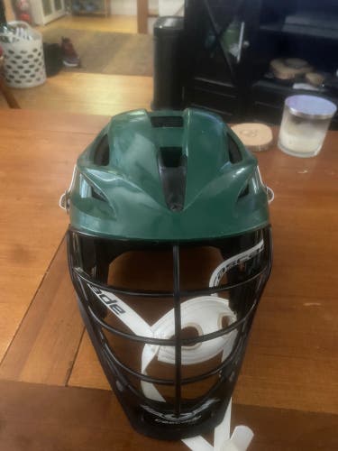 Green cascade s lacrosse helmet