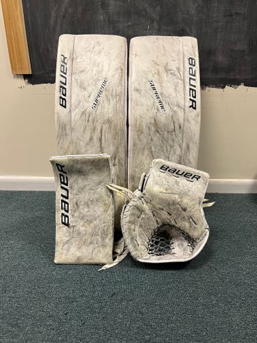 Used Bauer S190 glove and blocker