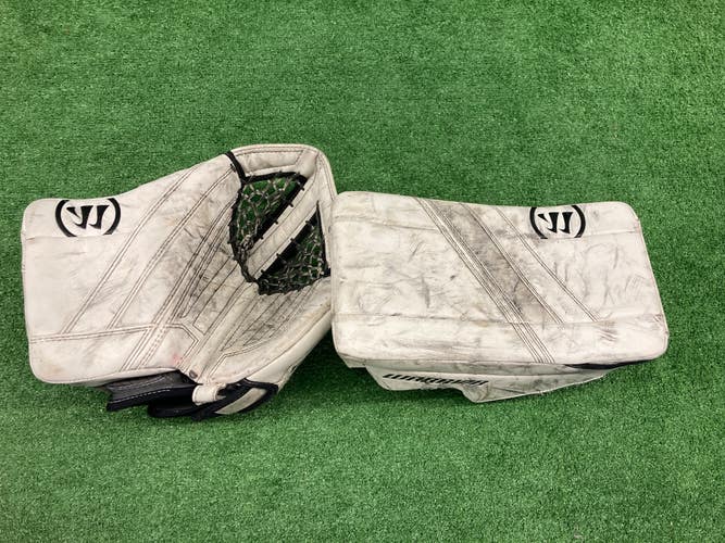 White Used Intermediate Warrior Ritual G4 Regular Goalie Glove & Blocker Set