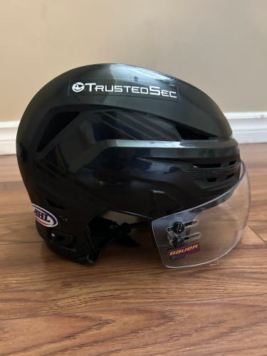 Used Pro Stock Bauer Re-Akt 85 Helmet
