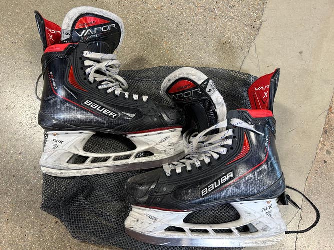 Used Intermediate Bauer Vapor 3X Pro Hockey Skates 6