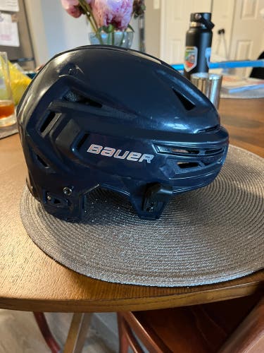 Bauer ReAkt 150 medium helmet