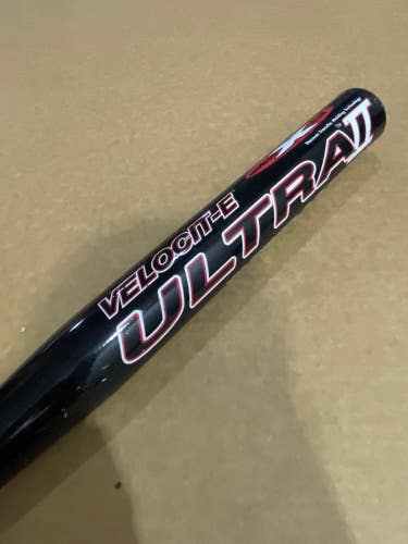 Miken Ultra II Slowpitch Softball Bat (-8) 26 oz 34"