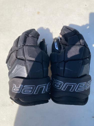 Black Used Senior Bauer Supreme Ultrasonic Gloves 14"